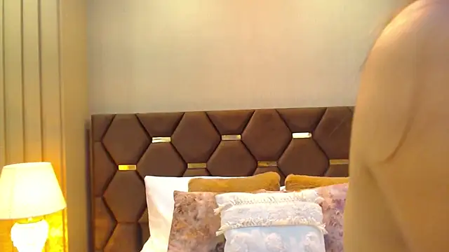 Snapshot of DevonPiers chatting on 12, 12, 2024 DevonPiers online show from 12, 12, 2024