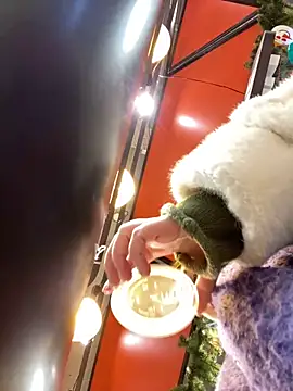 SuzieMurray online show from 12, 12, 2024