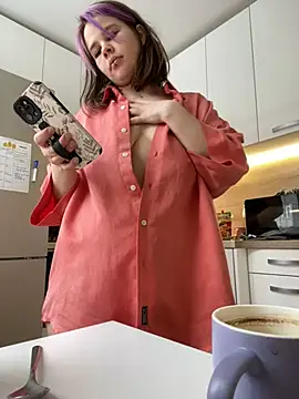 SuzieMurray online show from 13, 2, 2025