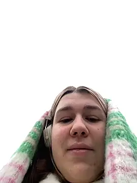 SuzieMurray online show from 4, 3, 2025