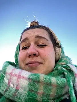 SuzieMurray online show from 22, 3, 2025