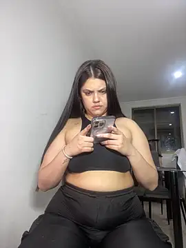 kimberlyhills1 online show from 17, 12, 2024