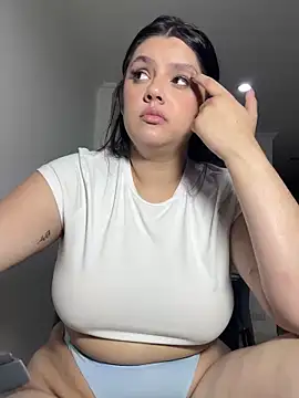 kimberlyhills1 online show from 18, 2, 2025