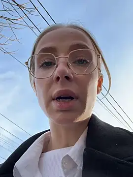 CaseyStar online show from 2, 2, 2025