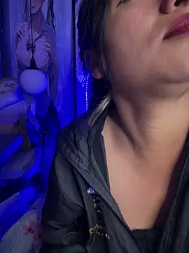 Im Little online show from 13, 12, 2024