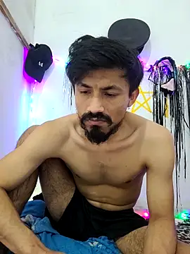 Snapshot of charlesss19 chatting on 8, 2, 2025 charlesss19 online show from 8, 2, 2025