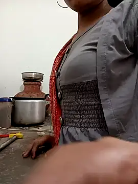 Snapshot of jesmin-00 chatting on 2, 12, 2024 jesmin-00 online show from 2, 12, 2024