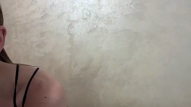 CaitlinaJayne23 online show from 5, 4, 2026