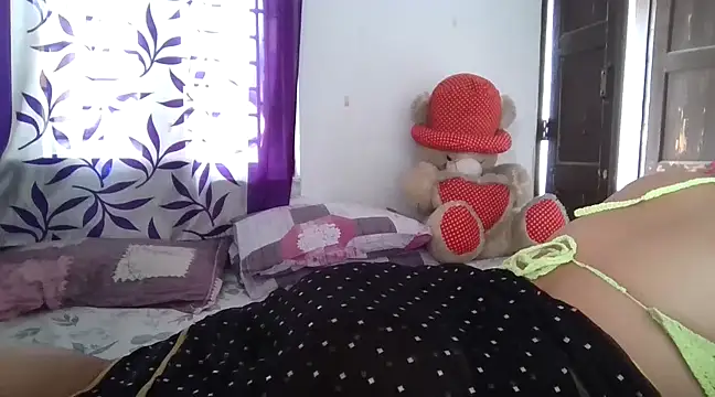 sexy-honey09 online show from 5, 2, 2025