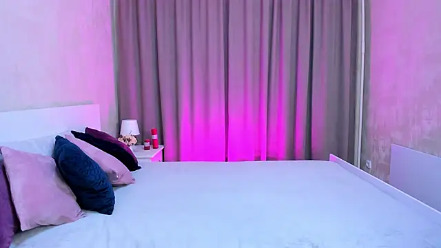 Snapshot of MelodyHudson chatting on 23, 2, 2025 MelodyHudson online show from 23, 2, 2025