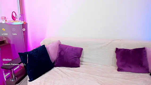 Snapshot of MelodyHudson chatting on 25, 10, 2025 MelodyHudson online show from 25, 10, 2025