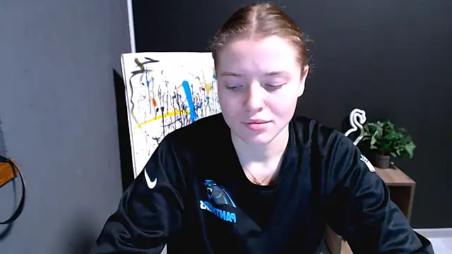 MissOliviaa  online show from 12, 11, 2025