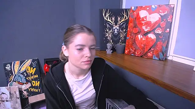 MissOliviaa  online show from 15, 11, 2025