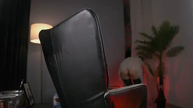 SerenaGrantt online show from 22, 3, 2026