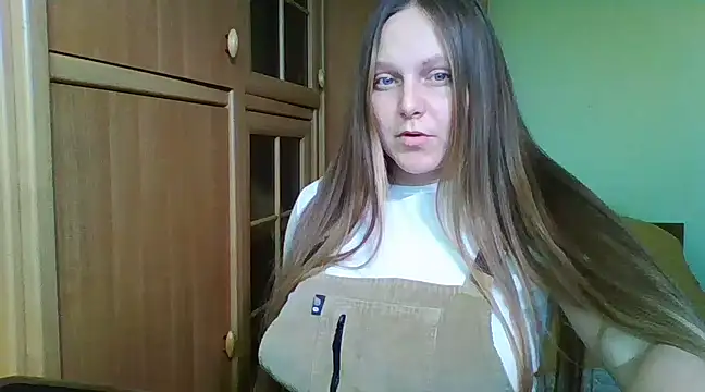 Evasapples online show from 9, 1, 2025