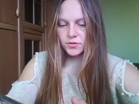 Evasapples online show from 13, 2, 2025