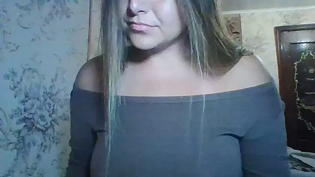 Snapshot of Evasapples chatting on 7, 7, 2026 Evasapples online show from 7, 7, 2026
