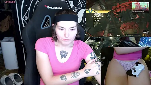 BrandiWRLD 999 online show from 9, 1, 2025