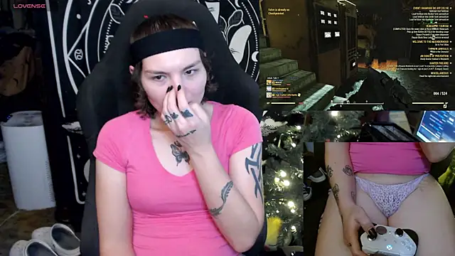 BrandiWRLD 999 online show from 9, 1, 2025