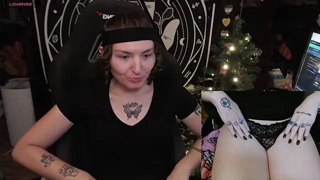 BrandiWRLD 999 online show from 15, 1, 2025