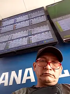 Snapshot of ardiente47 chatting on 2, 12, 2025 ardiente47 online show from 2, 12, 2025