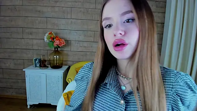 MilanaBalmain online show from 21, 1, 2025