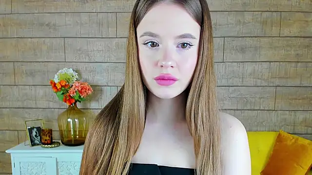 MilanaBalmain online show from 1, 2, 2025