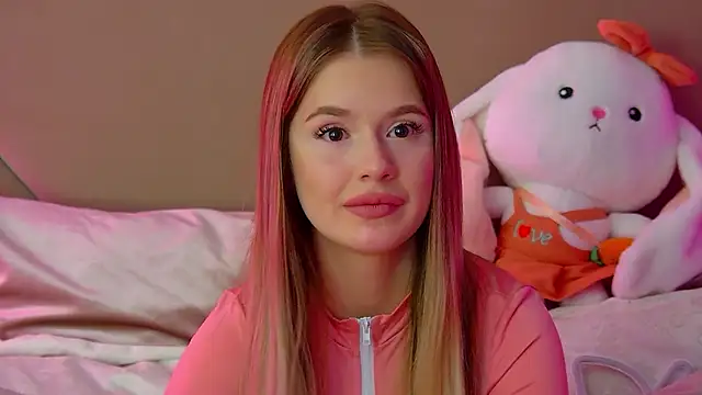 MilanaBalmain online show from 3, 3, 2025