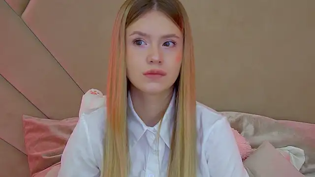 MilanaBalmain online show from 20, 10, 2025