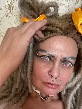 Gardener of Illusions online show from 6, 2, 2026