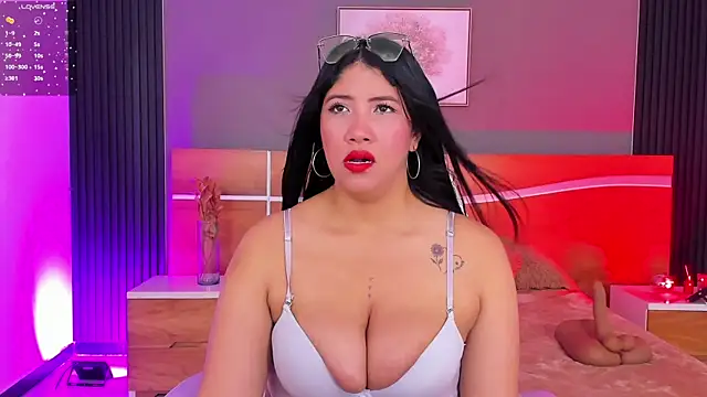 estrella bigboobs14 online show from 28, 7, 2026