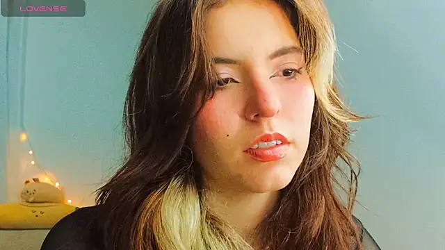 cherrybom969 online show from 28, 2, 2025