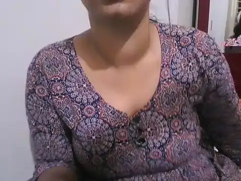 Snapshot of Sexy-Shalinii chatting on 7, 10, 2025 Sexy-Shalinii online show from 7, 10, 2025