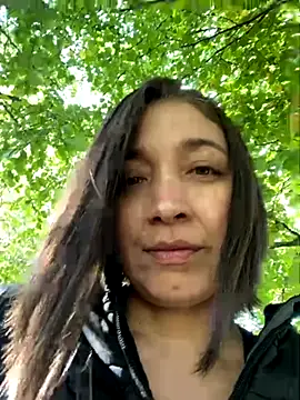 Snapshot of adarussell chatting on 28, 9, 2025 adarussell online show from 28, 9, 2025