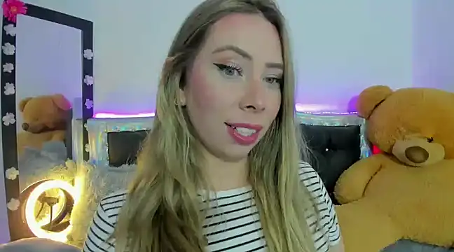 JanneKim online show from 1, 1, 2025