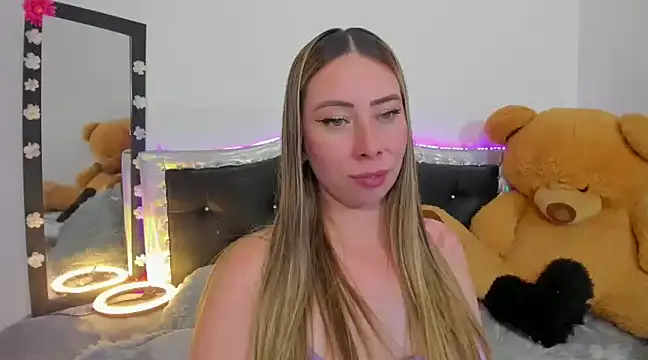 JanneKim online show from 10, 3, 2025