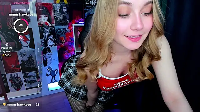 Snapshot of LianaBright chatting on 2, 5, 2026 LianaBright online show from 2, 5, 2026