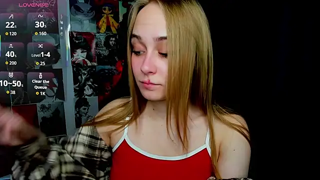 Snapshot of LianaBright chatting on 18, 5, 2026 LianaBright online show from 18, 5, 2026