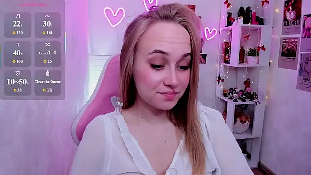 Snapshot of LianaBright chatting on 20, 5, 2026 LianaBright online show from 20, 5, 2026