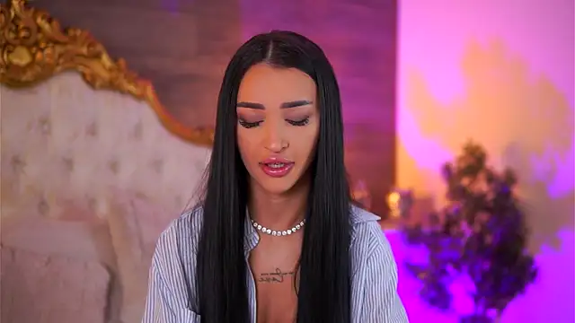 DeniseDevilles online show from 1, 2, 2025