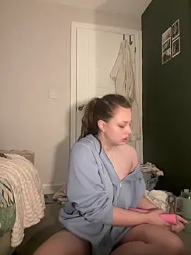 Krystal Tx online show from 5, 3, 2025