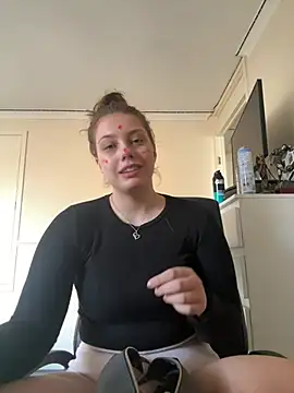 Krystal Tx online show from 19, 3, 2025