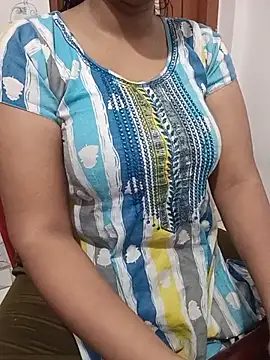 Snapshot of EeshaBhabi chatting on 13, 7, 2026 EeshaBhabi online show from 13, 7, 2026
