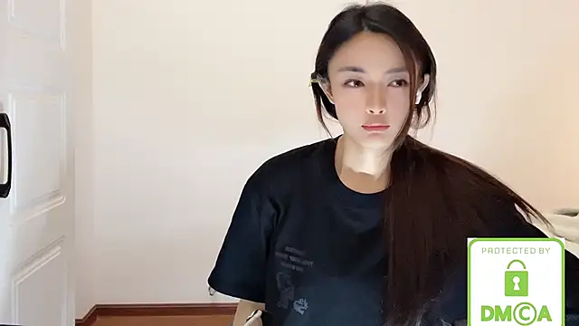 SarahYang online show from 12, 5, 2026