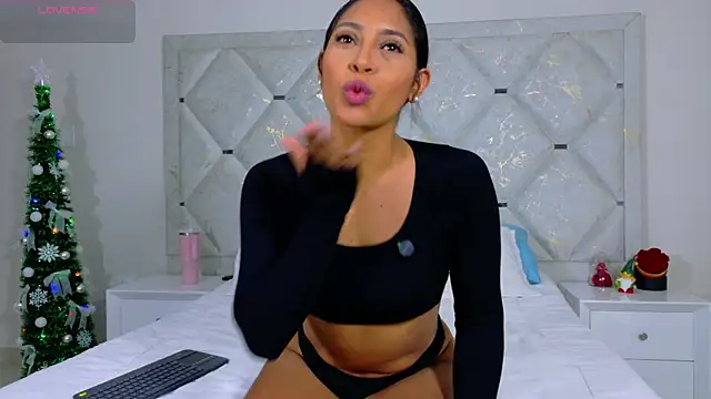 Snapshot of Anna_risse chatting on 5, 12, 2025 Anna risse online show from 5, 12, 2025