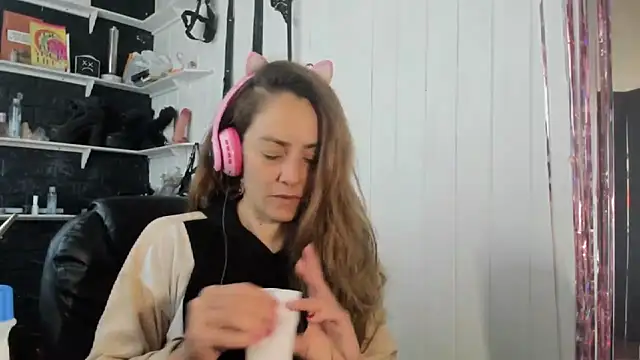 jessiburningheels online show from 14, 11, 2025