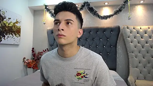 Snapshot of MrWilliseo chatting on 25, 12, 2024 MrWilliseo online show from 25, 12, 2024