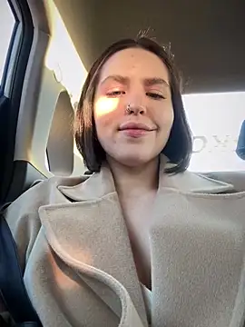 meow girl online show from 18, 12, 2024