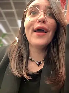 meow girl online show from 7, 10, 2025