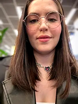 meow girl online show from 20, 10, 2025